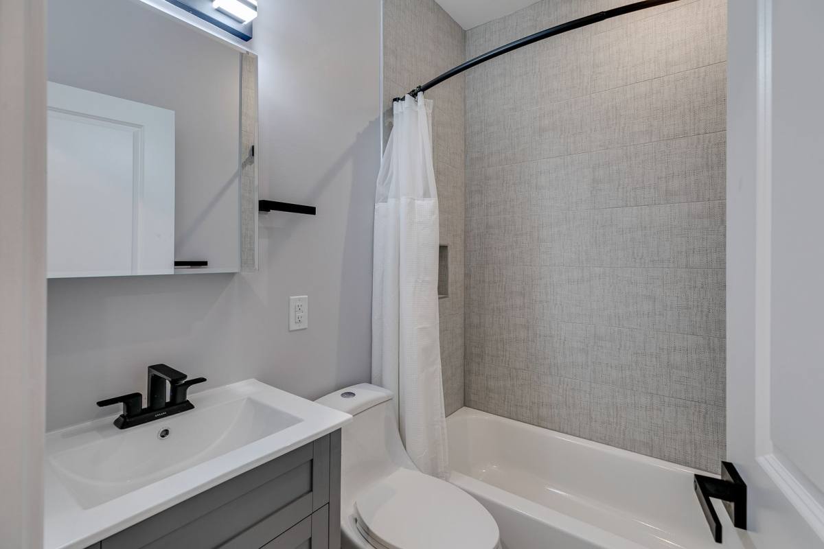 Apartment for rent at 815 N 41st St, Philadelphia, PA 19104