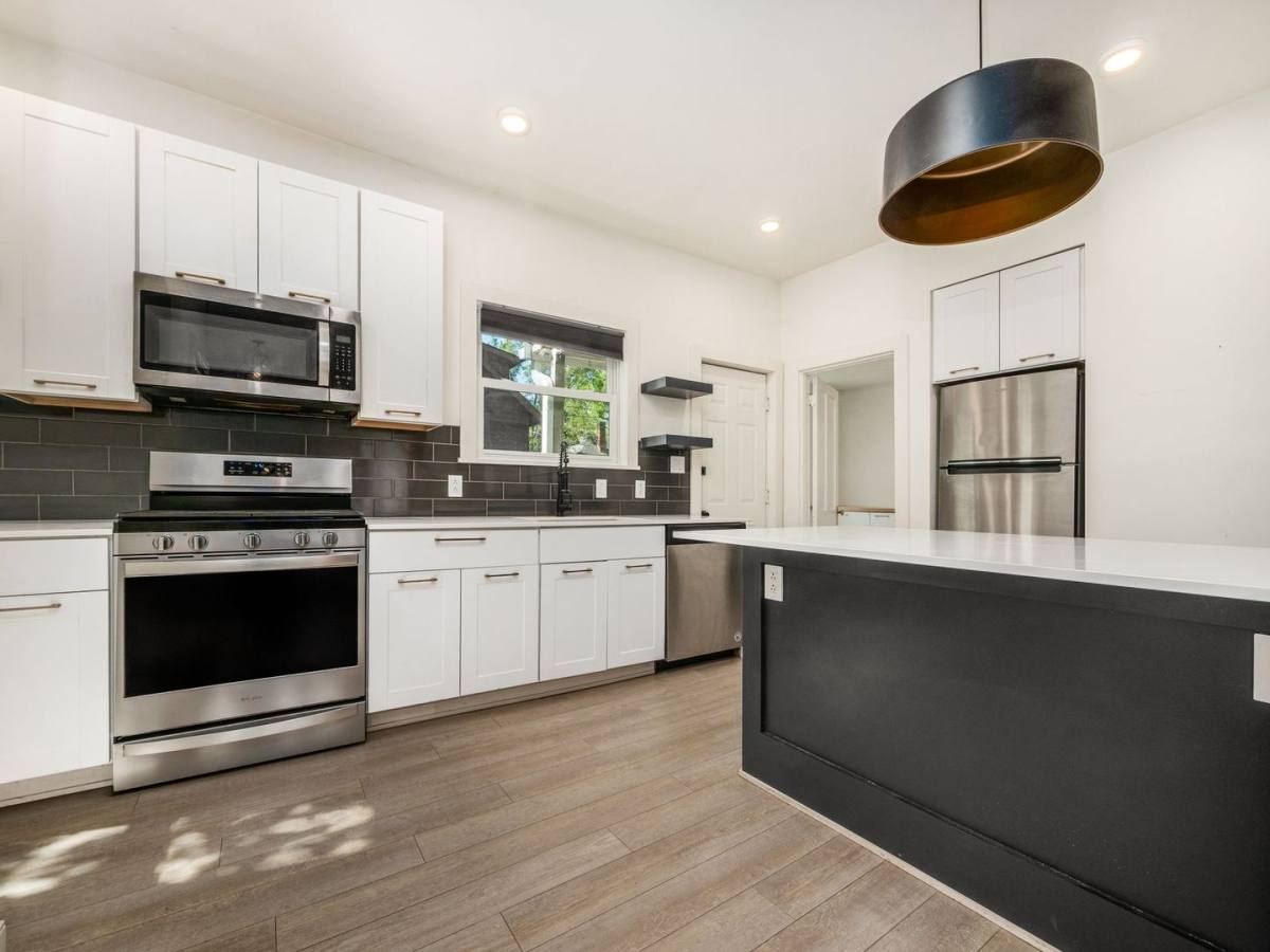 Apartment for rent at 201-205 W 1st Ave, Columbus, OH 43201