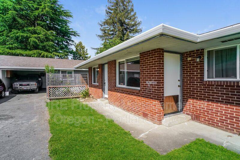 Apartment for rent at 1049 SE Walnut St #7, Hillsboro, OR 97123