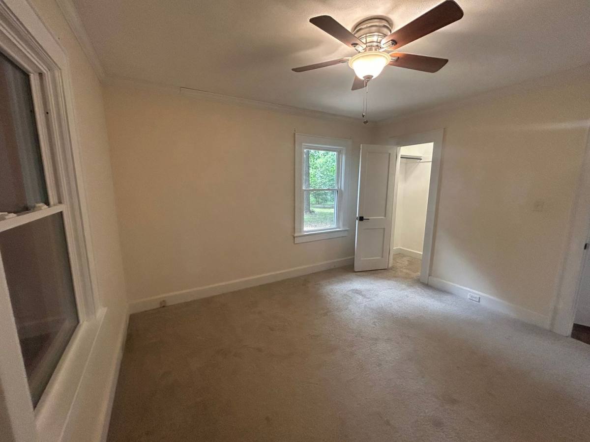 House for rent at 2048 Quiet Lane, Hickory, NC 28602
