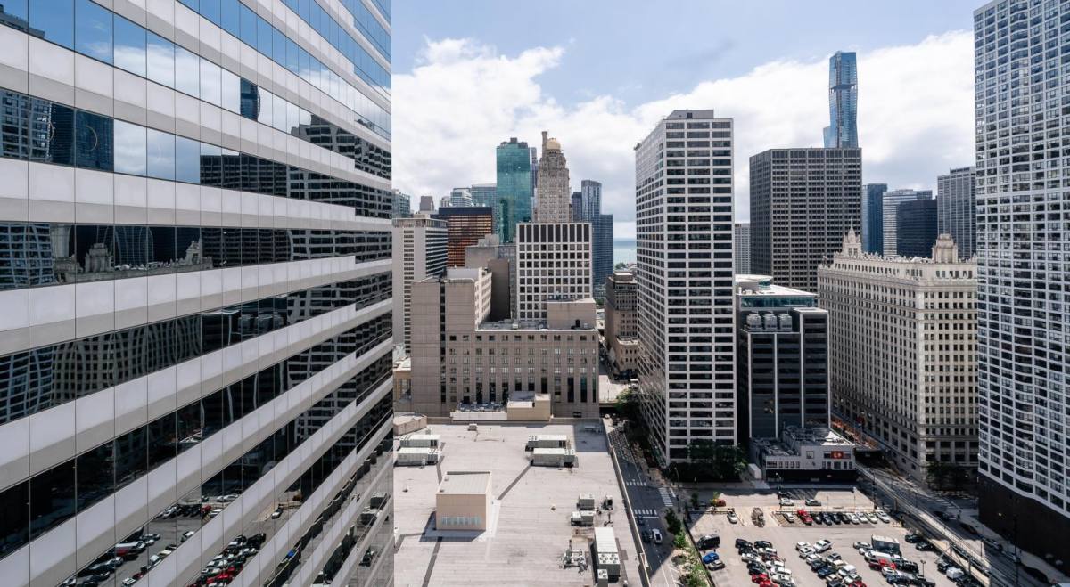 Apartment for rent at 505 N State St, Chicago, IL 60654