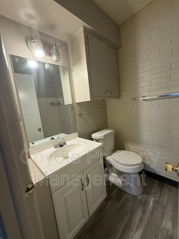 Condo for rent at 1737 S Peoria Ave #31, Tulsa, OK 74120