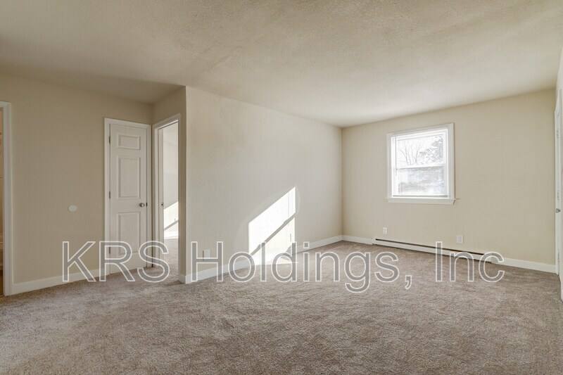 Apartment for rent at 1517 Halifax St #3, Petersburg, VA 23803