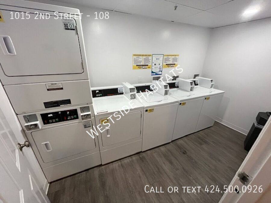 Apartment for rent at 1015 2nd St #108, Santa Monica, CA 90403