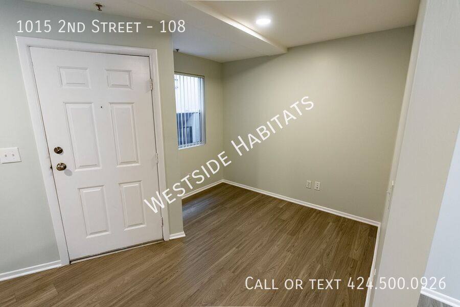 Apartment for rent at 1015 2nd St #108, Santa Monica, CA 90403
