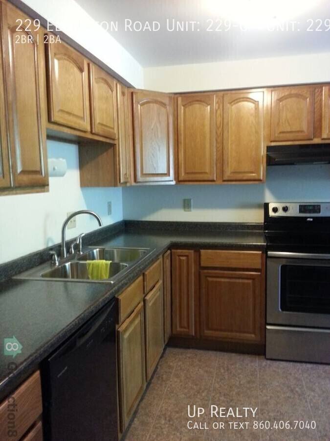 Apartment for rent at 229 Ellington Rd, East Hartford, CT 06108