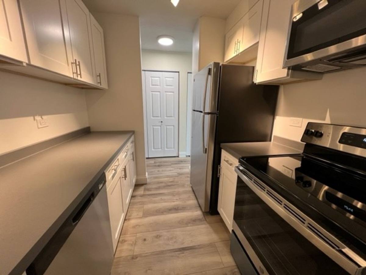 Apartment for rent at 4500 N Winchester Ave, Chicago, IL 60640