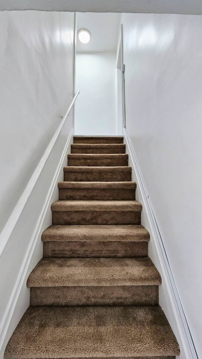 Townhouse for rent at 1421 Gault St, Columbus, OH 43205