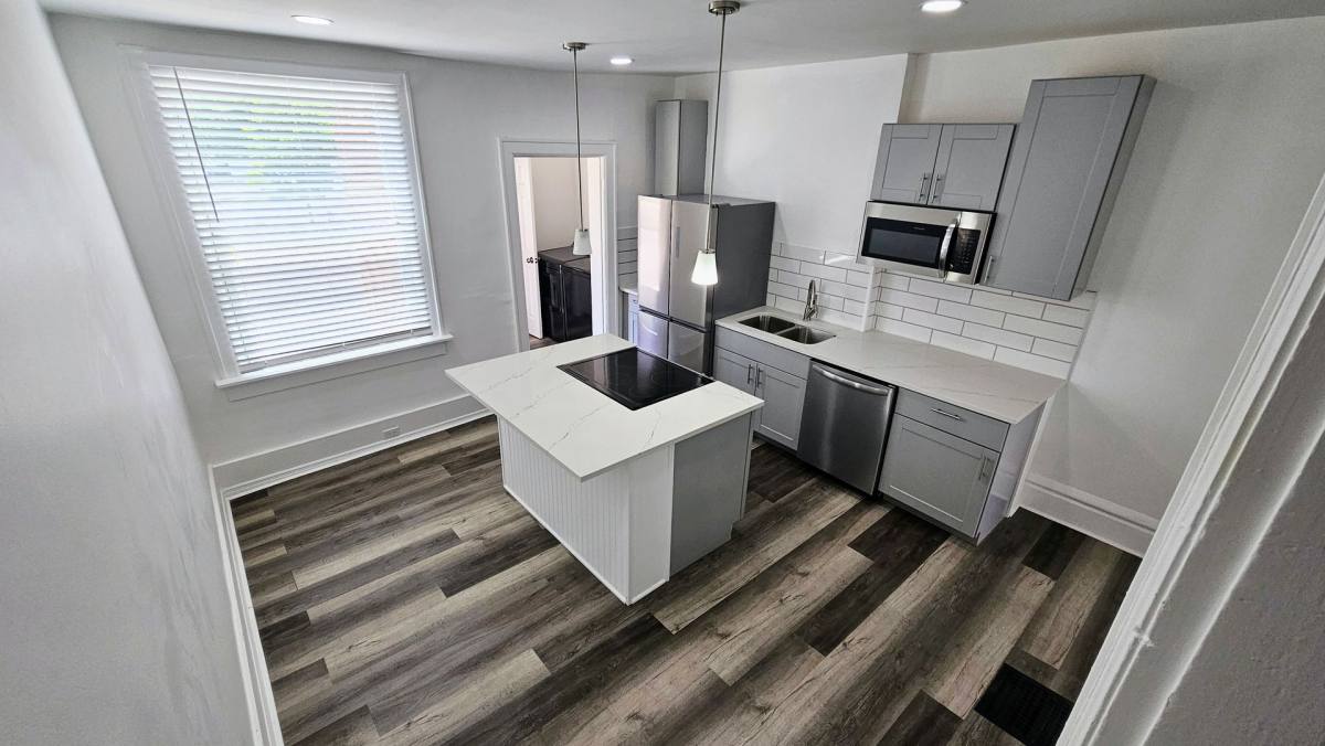 Townhouse for rent at 1421 Gault St, Columbus, OH 43205