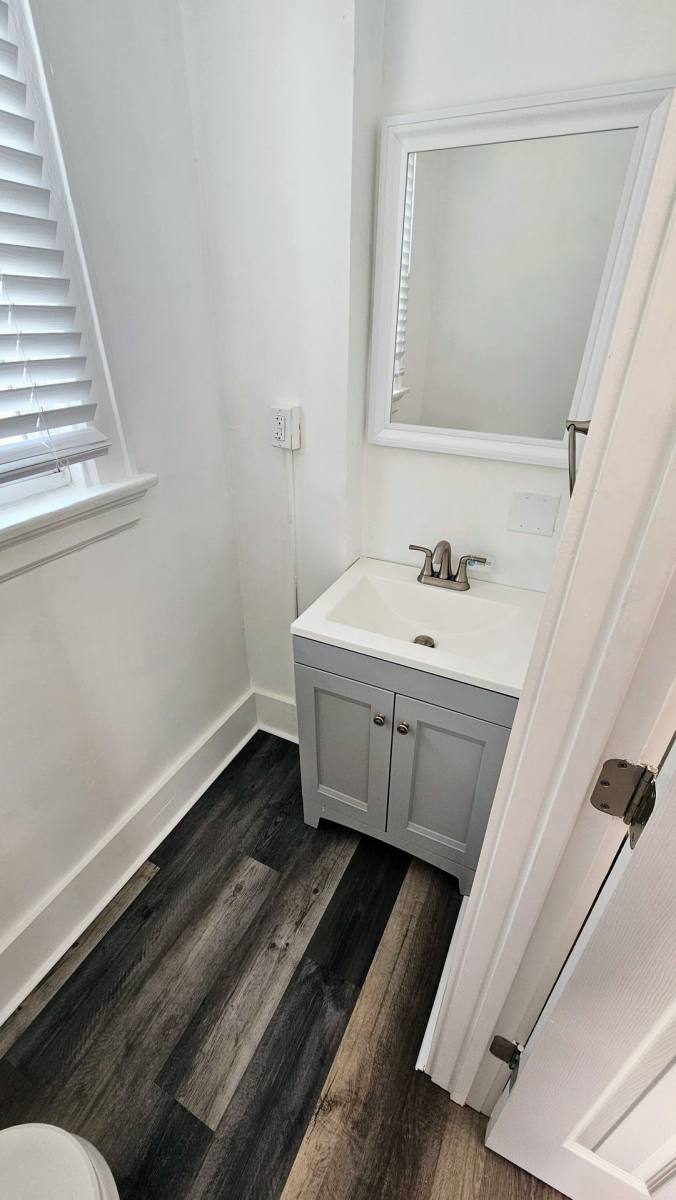 Townhouse for rent at 1421 Gault St, Columbus, OH 43205