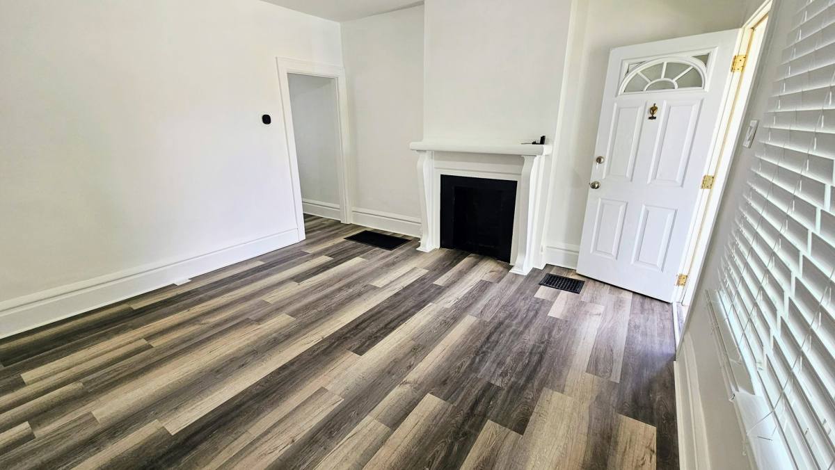 Townhouse for rent at 1421 Gault St, Columbus, OH 43205