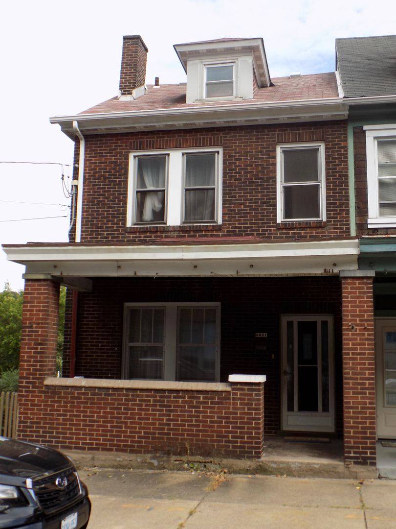 Apartment for rent at 3621 Childs St, Pittsburgh, PA 15213