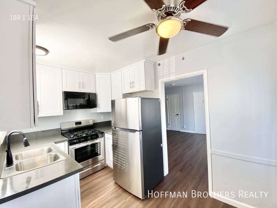Apartment for rent at 1661 N Bronson Ave #9, Los Angeles, CA 90028