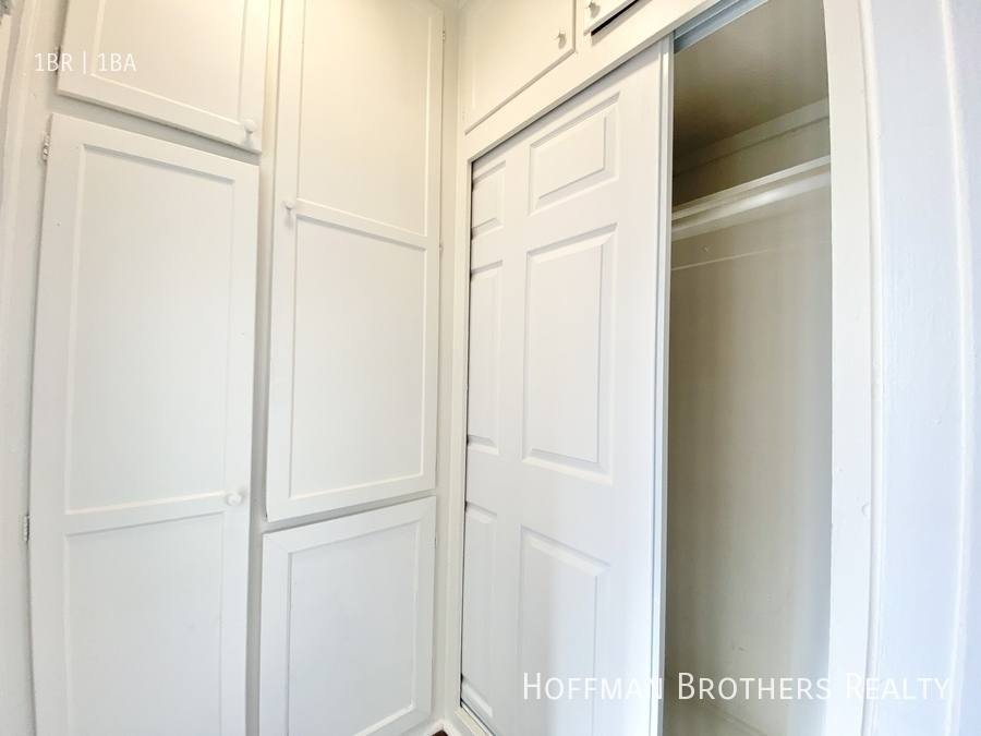 Apartment for rent at 1661 N Bronson Ave #9, Los Angeles, CA 90028
