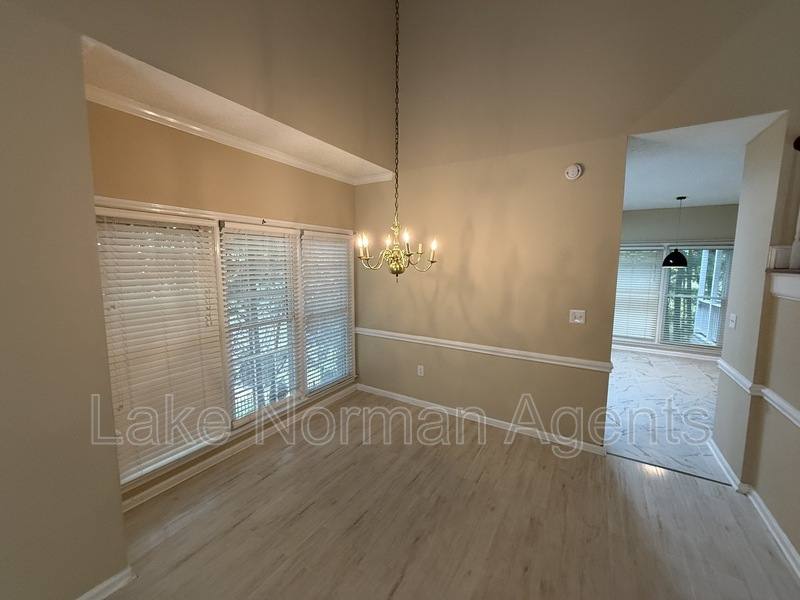 House for rent at 9423 Fairmead Dr, Charlotte, NC 28269