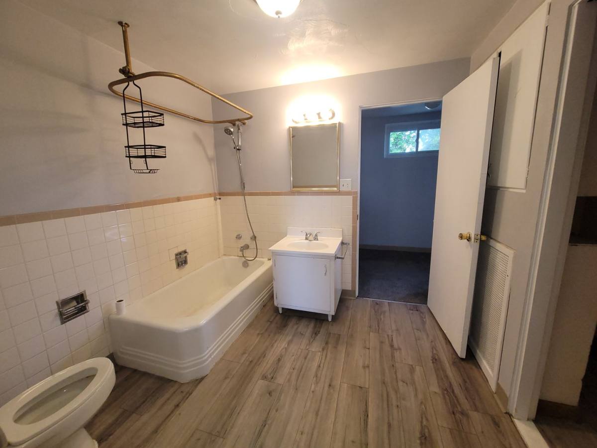 Apartment for rent at 114 Thompson St, Latrobe, PA 15650