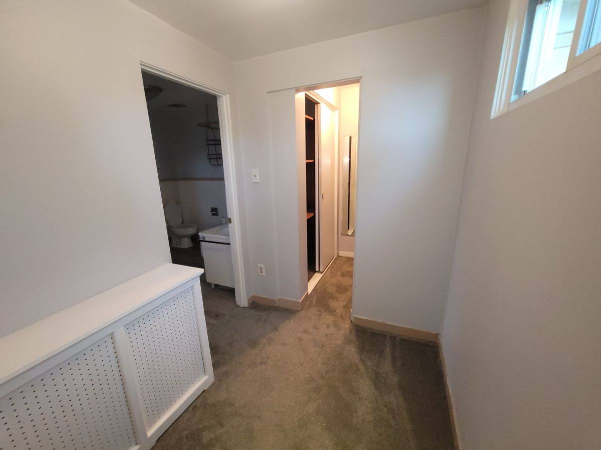 Apartment for rent at 114 Thompson St, Latrobe, PA 15650