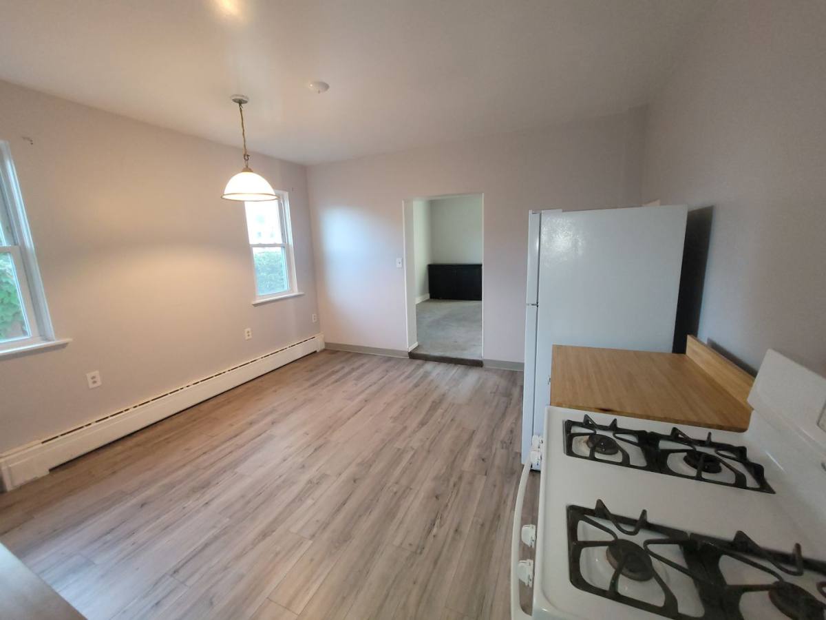 Apartment for rent at 114 Thompson St, Latrobe, PA 15650