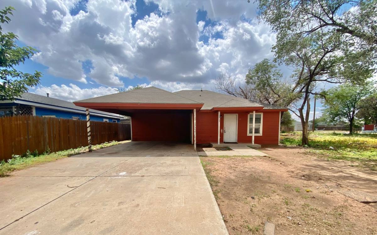 House for rent at 2913 Bates St, Lubbock, TX 79415