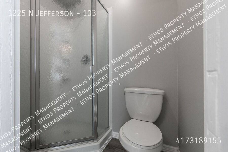 Apartment for rent at 1225 N Jefferson, Springfield, MO 65802