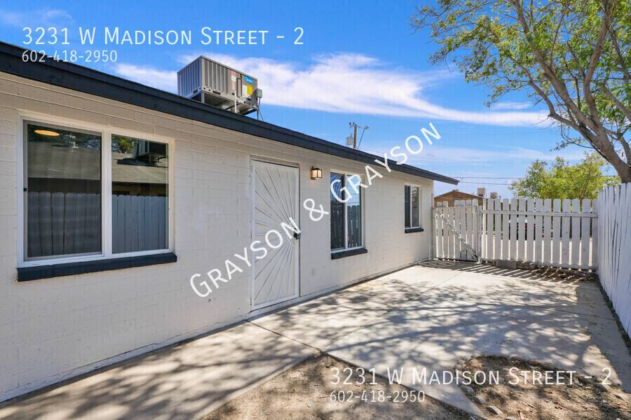Apartment for rent at 3231 W Madison St, Phoenix, AZ 85009