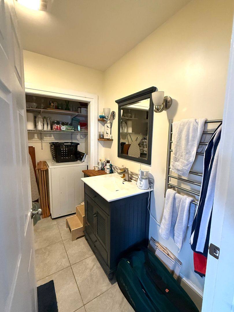 House for rent at 119 Brackett St #1F, Portland, ME 04102