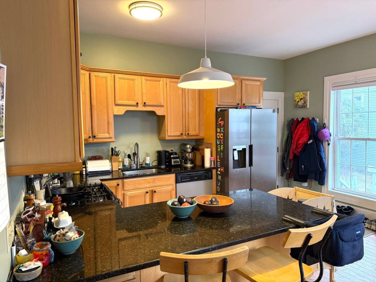House for rent at 119 Brackett St #1F, Portland, ME 04102