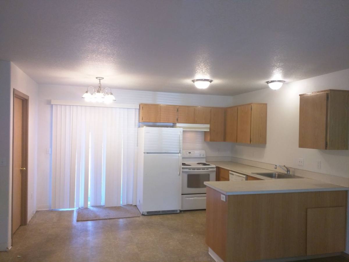 Apartment for rent at 1971 SE 122nd Ave, Portland, OR 97233