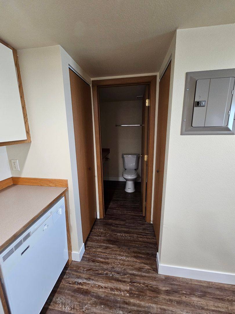 Apartment for rent at 605 S A St, Moses Lake, WA 98837