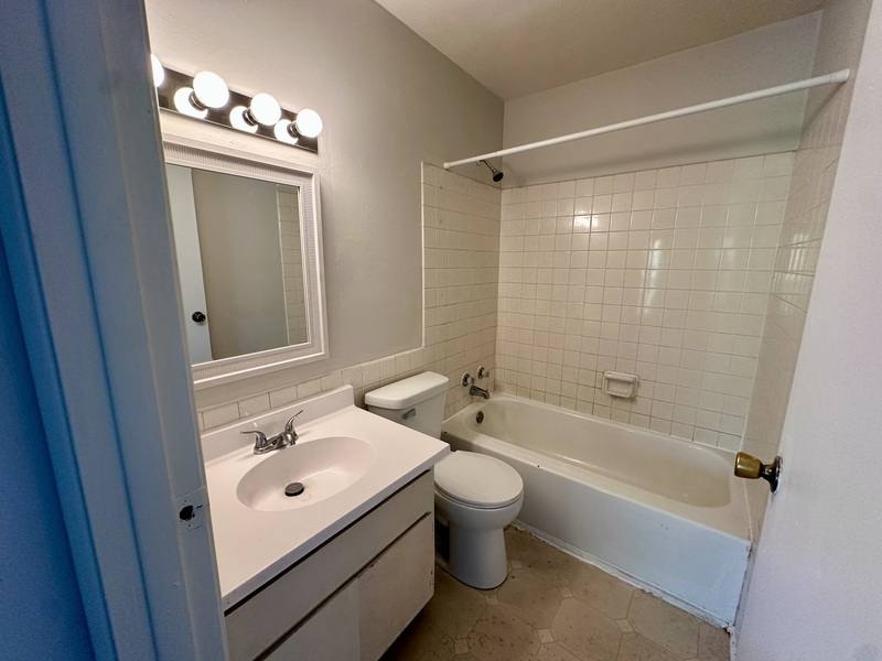 Apartment for rent at 1450 Meadowview Dr #10, Marion, IA 52302