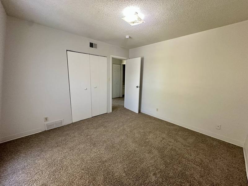 Apartment for rent at 1450 Meadowview Dr #10, Marion, IA 52302