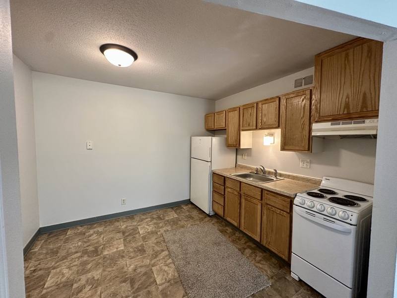 Apartment for rent at 1450 Meadowview Dr #10, Marion, IA 52302