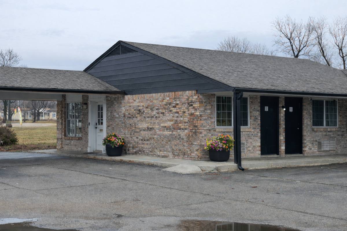 Apartment for rent at 401 N E Ave, Columbus, KS 66725