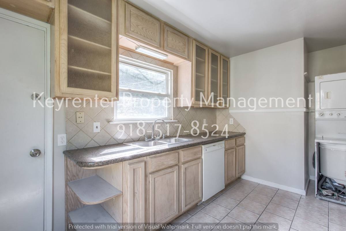 House for rent at 729 N Florence Place, Tulsa, OK 74110