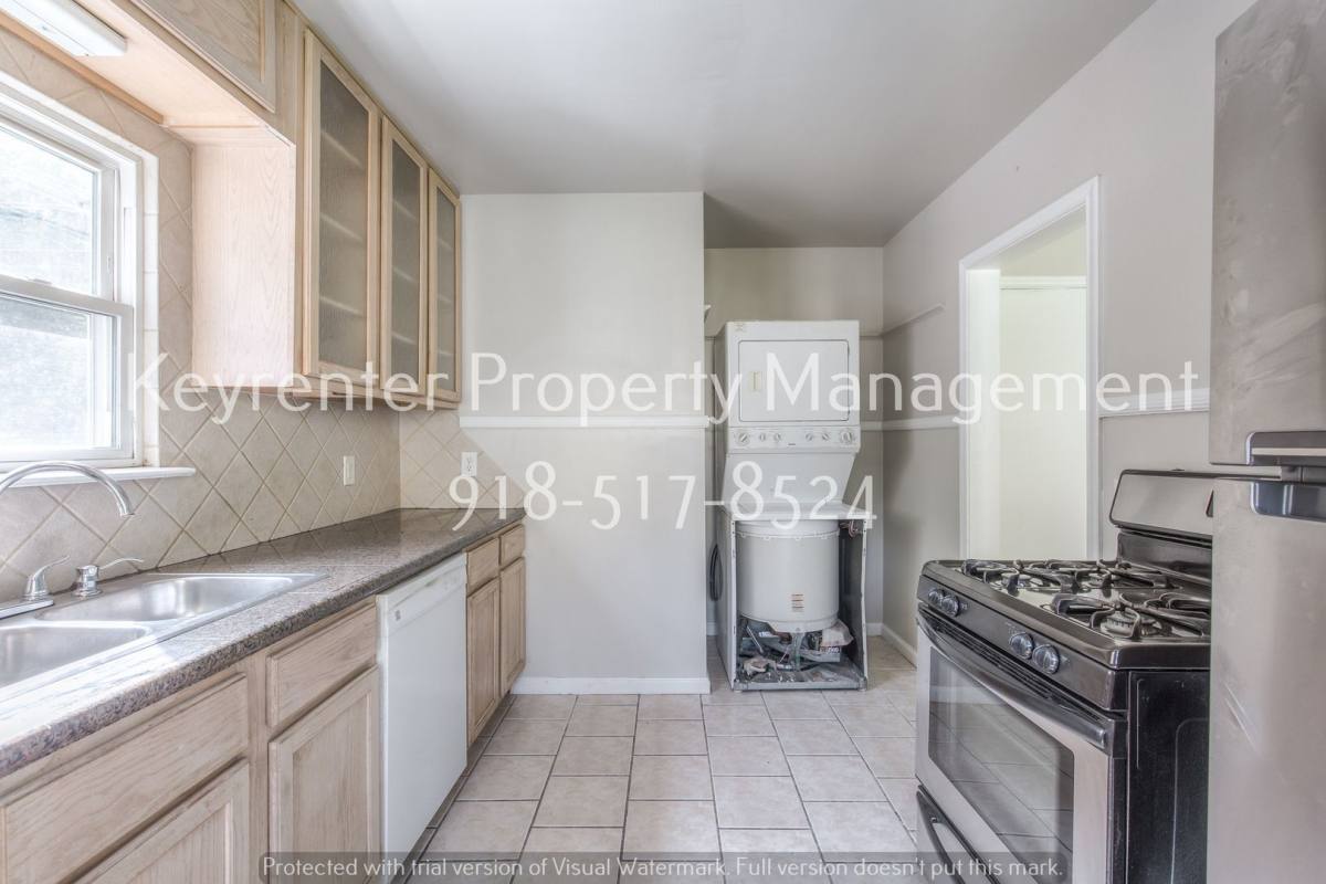 House for rent at 729 N Florence Place, Tulsa, OK 74110