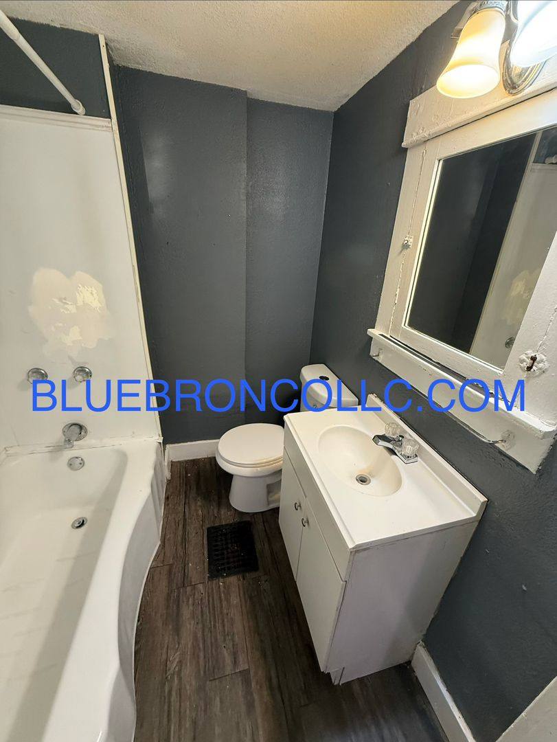 House for rent at 3435 E 7th St, Kansas City, MO 64124