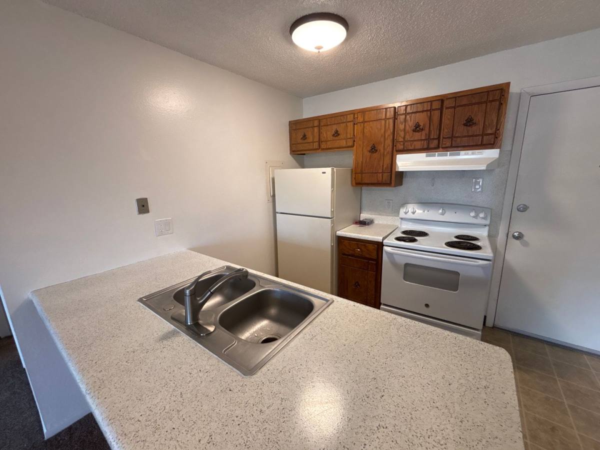 Apartment for rent at 1691 Moore Ave, Pueblo, CO 81005