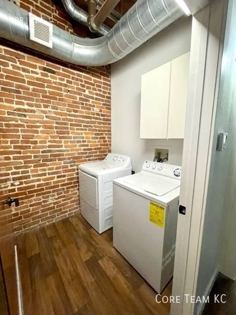 Apartment for rent at 204 Walnut St, Kansas City, MO 64105