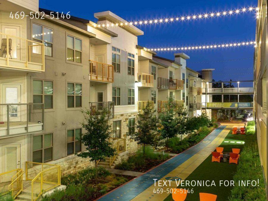 Apartment for rent at 1700 E 4th St, Austin, TX 78702