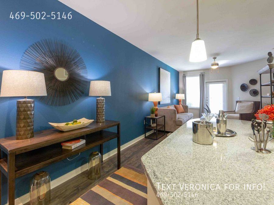 Apartment for rent at 1700 E 4th St, Austin, TX 78702