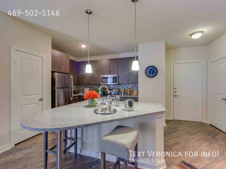 Apartment for rent at 1700 E 4th St, Austin, TX 78702