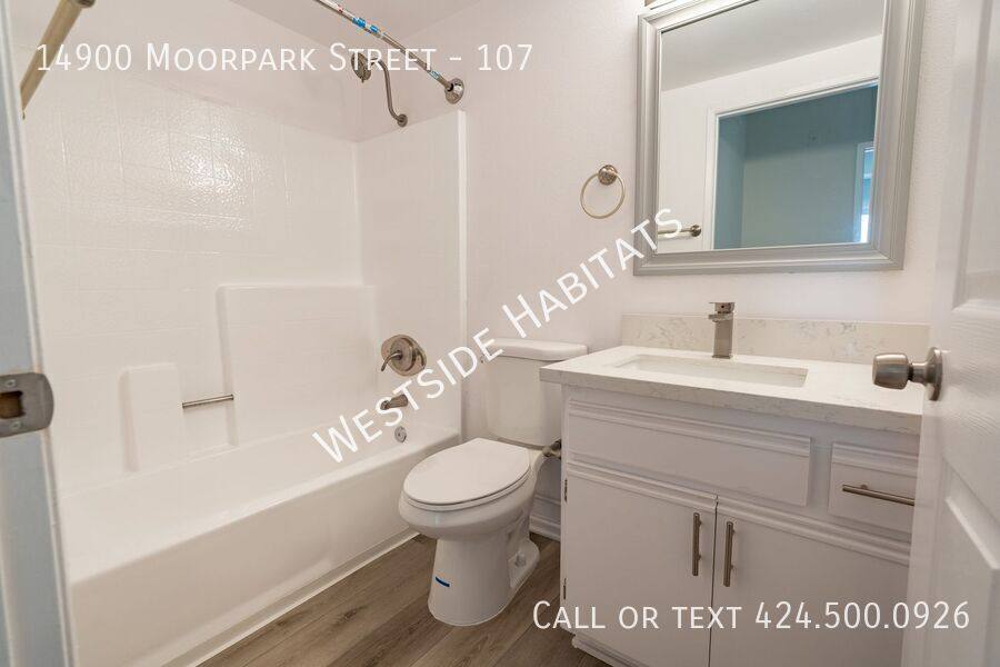 Apartment for rent at 14900 Moorpark St #107, Sherman Oaks, CA 91403