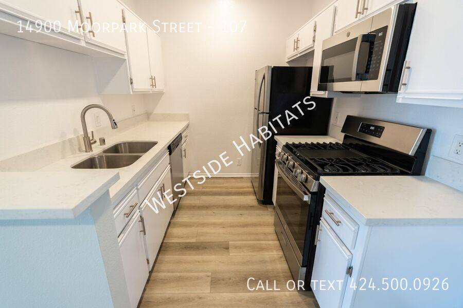 Apartment for rent at 14900 Moorpark St #107, Sherman Oaks, CA 91403