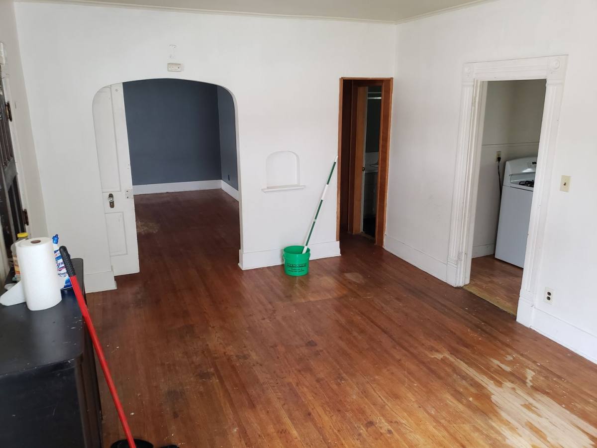 Apartment for rent at 809 Pennsylvania Ave, Mendota, IL 61342