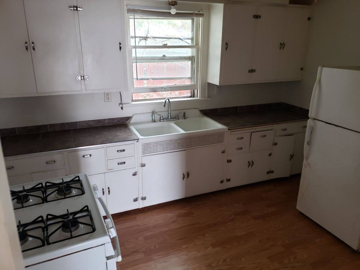 Apartment for rent at 809 Pennsylvania Ave, Mendota, IL 61342