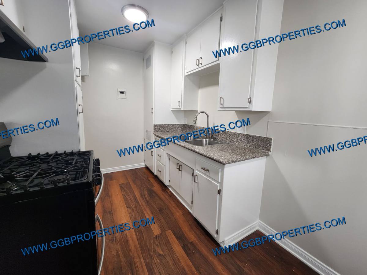Apartment for rent at 1050 E Harding St, Long Beach, CA 90805