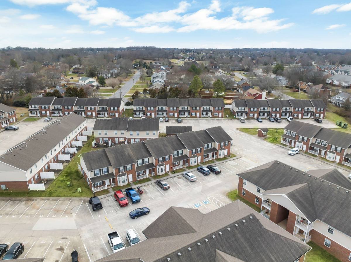 Apartment for rent at 550 New S Dr, Clarksville, TN 37043