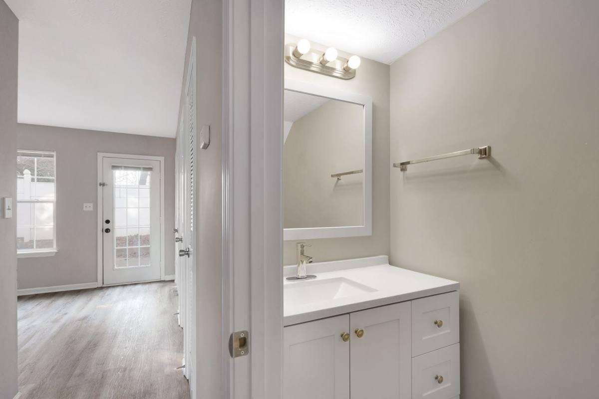 Apartment for rent at 550 New S Dr, Clarksville, TN 37043