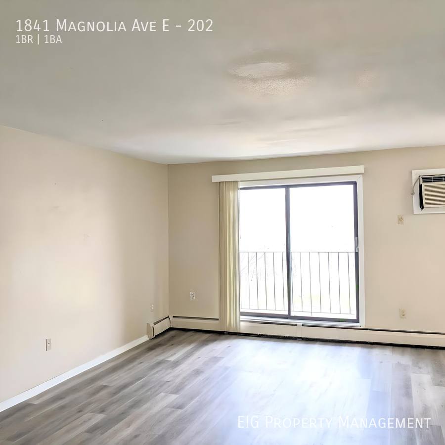 Apartment for rent at 1841 Magnolia Ave E, Saint Paul, MN 55119