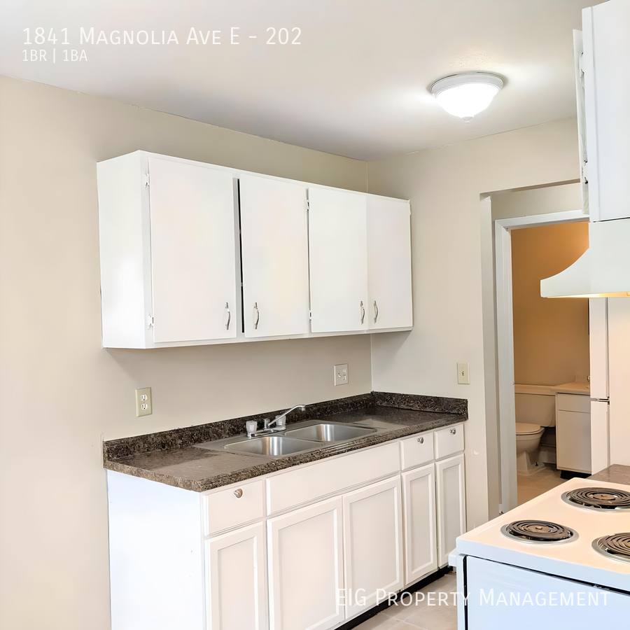 Apartment for rent at 1841 Magnolia Ave E, Saint Paul, MN 55119